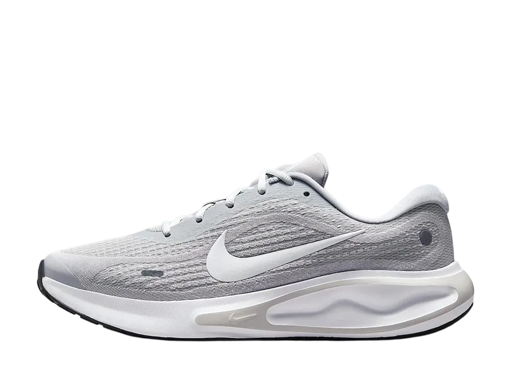 ナイキ ジャーニーラン "ウルフグレー/ピュアプラチナム/クールグレー/ホワイト"