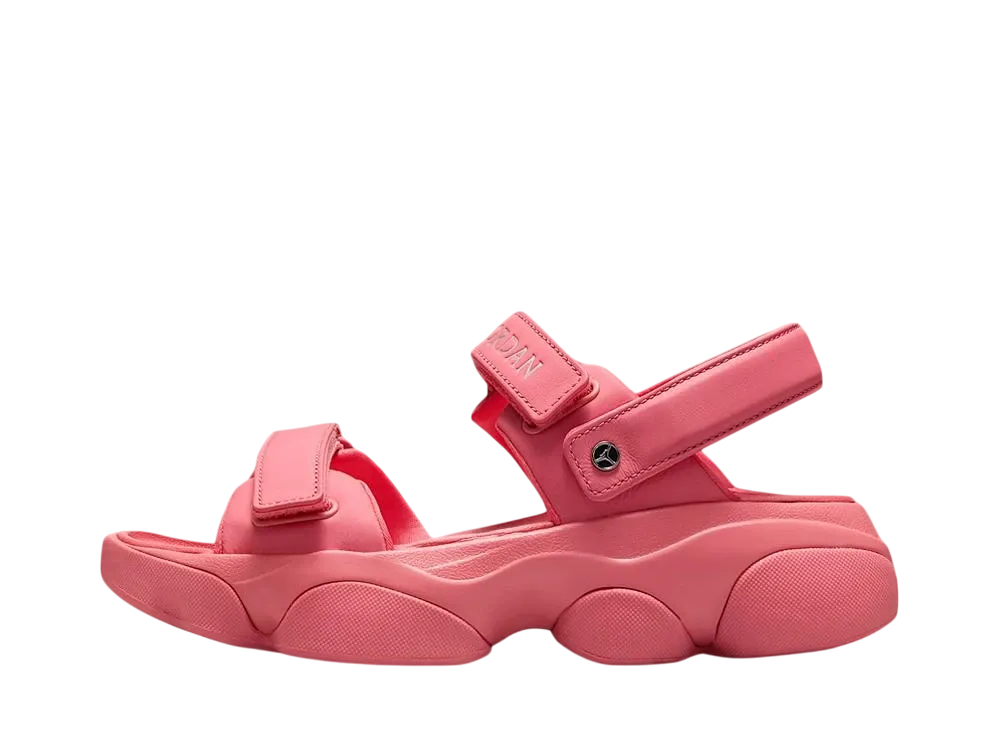 ナイキ ウィメンズ ジョーダン デジャ "ピンクソルト/メタリックシルバー"