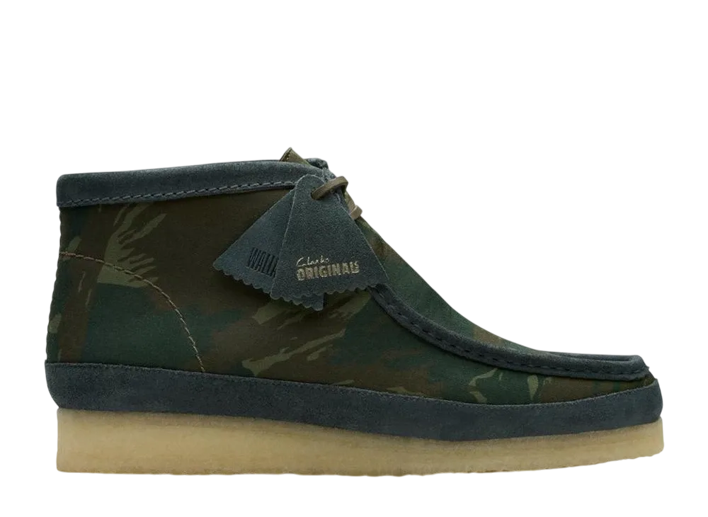 クラークス ワラビー ブーツ "グリーンカモフラージュ"