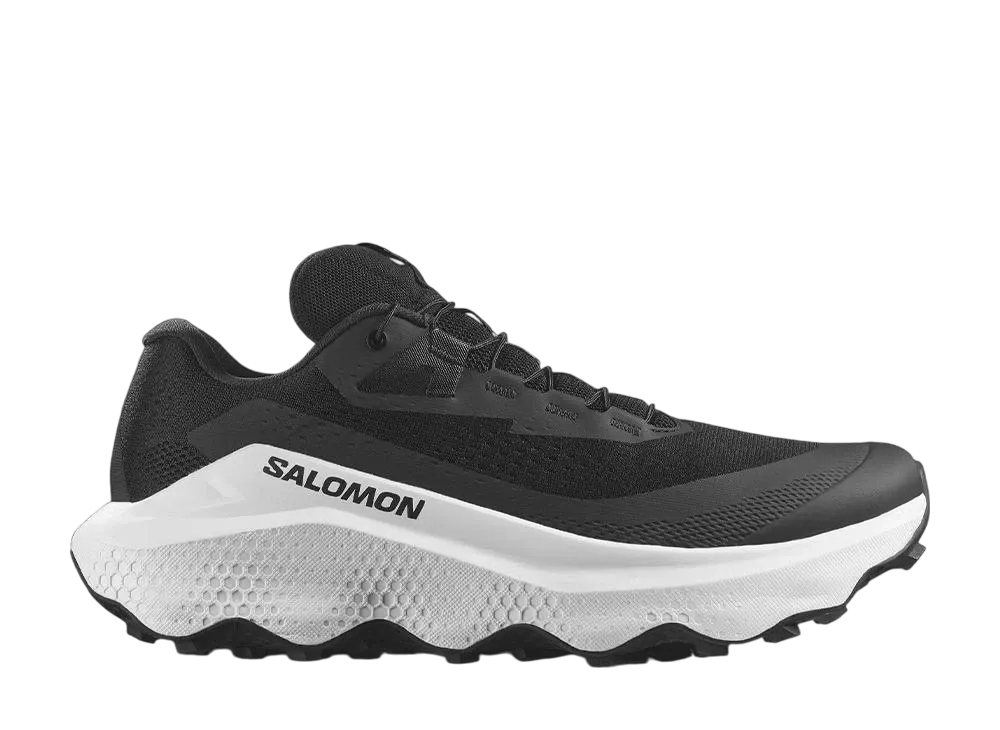 サロモン ウルトラグライド3 "ブラック/ホワイト/ブラック"