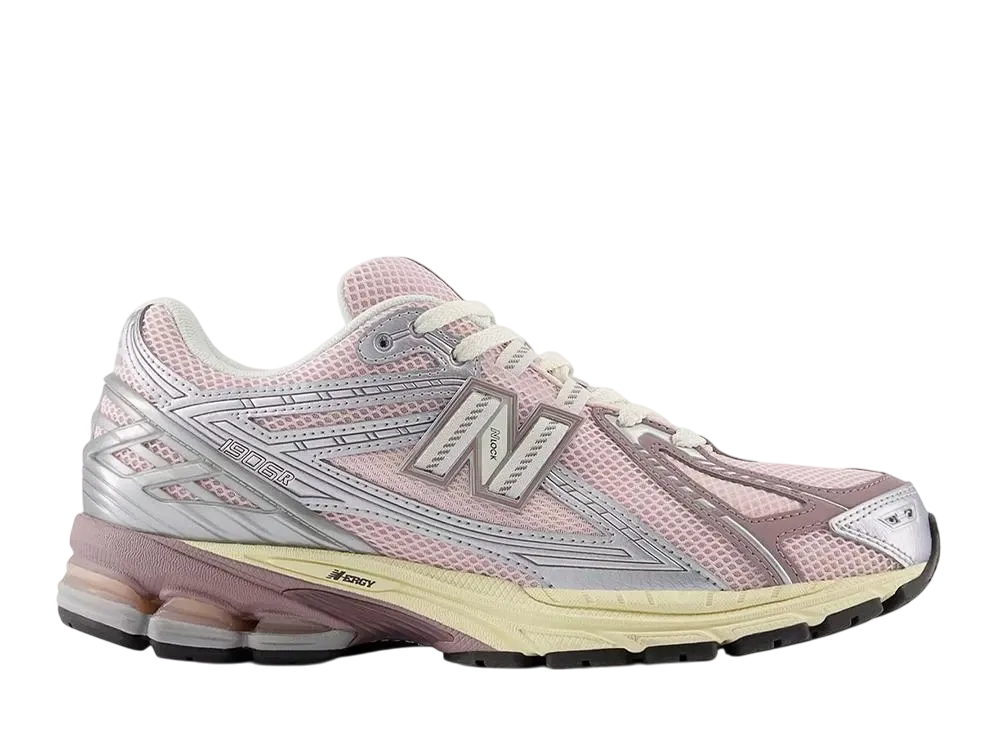 ニューバランス 1906R "ピンク"