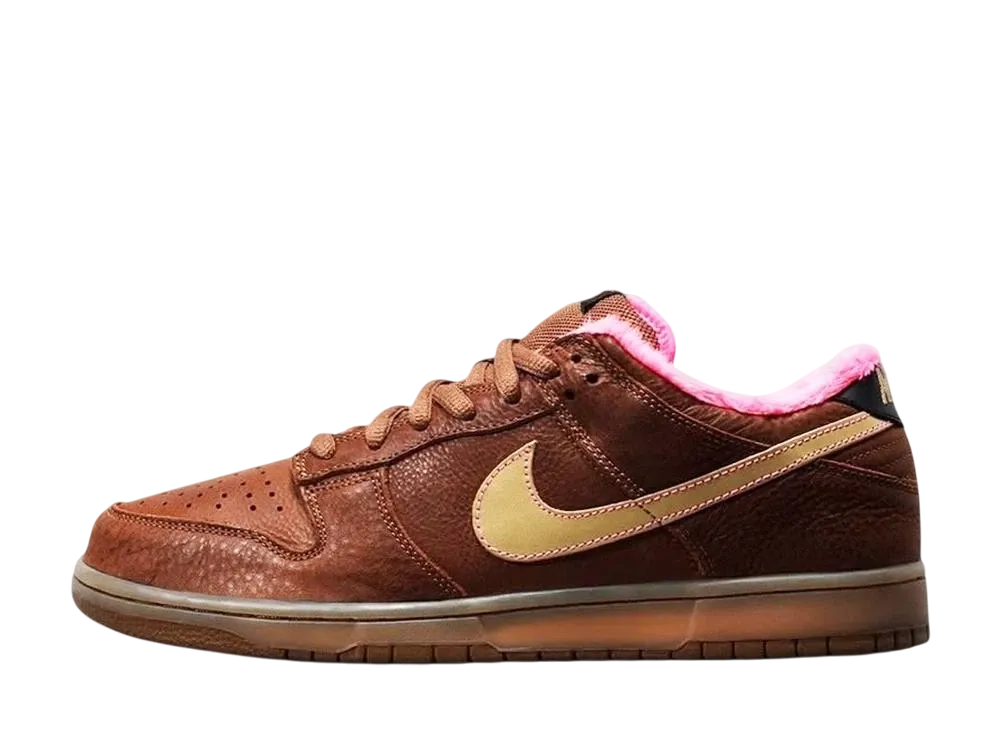 Nike Dunk SB Low "Gibson Guitar Case"