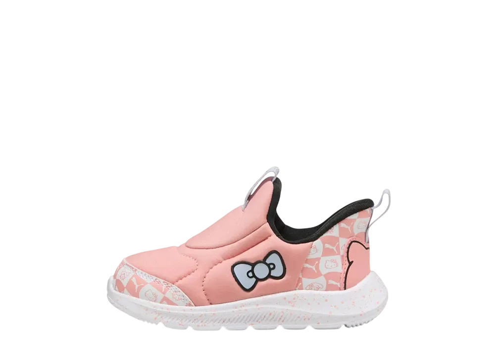 ハローキティフレンズ × プーマ TD ファン レーサー2 イーズイン "ピンクフルーツ/クールウェザー/プーマブラック" (キッズ)