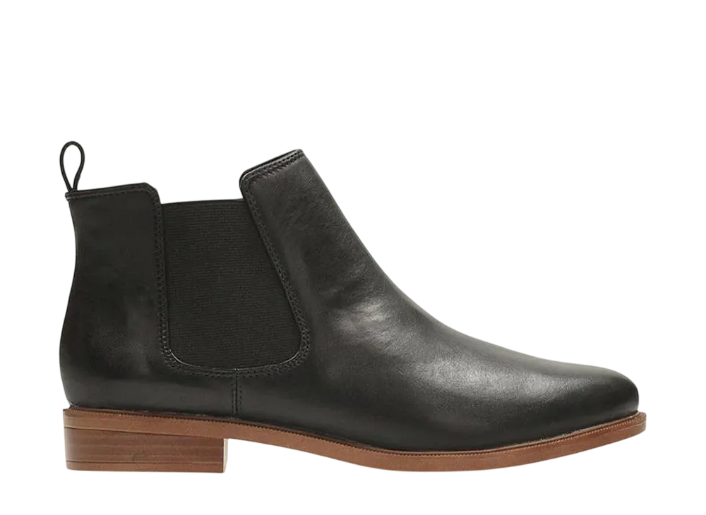 Clarks Women's Taylor Shine "Black Leather"
