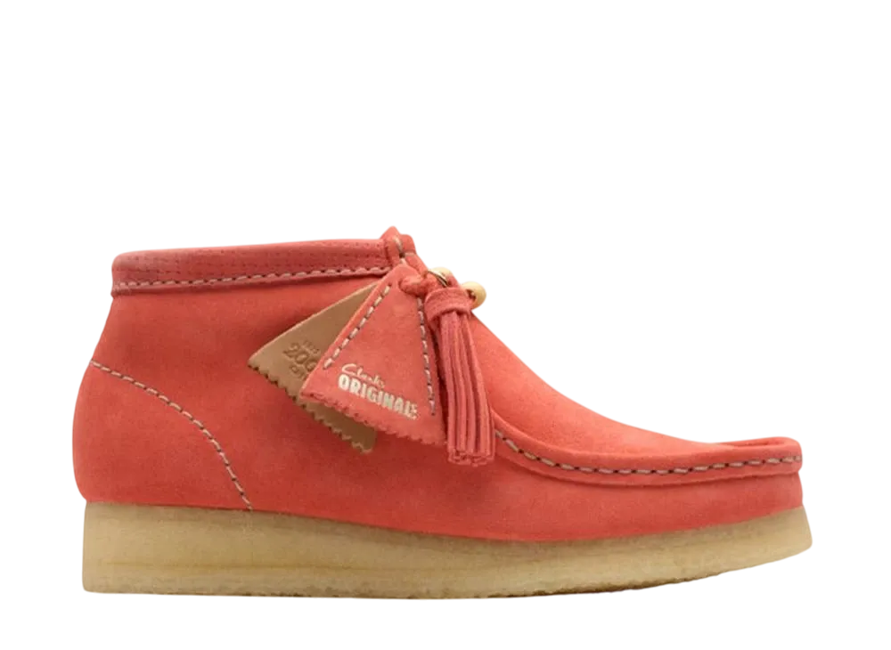 クラークス ウィメンズ ワラビーブーツ "コーラルスウェード"