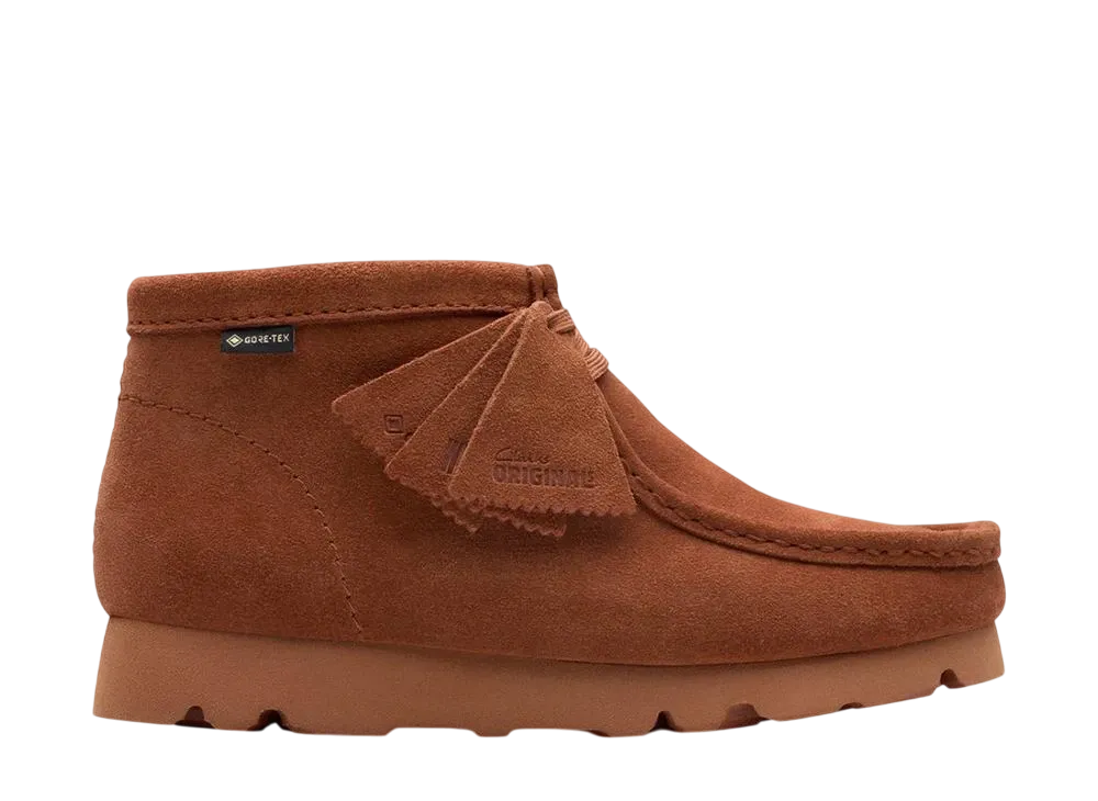 クラークス ウィメンズ ワラビーブーツ ゴアテックス "モカビスクスウェード"