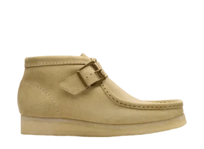 クラークス ウィメンズ ワラビーブーツ バックル "メープルスウェード"
