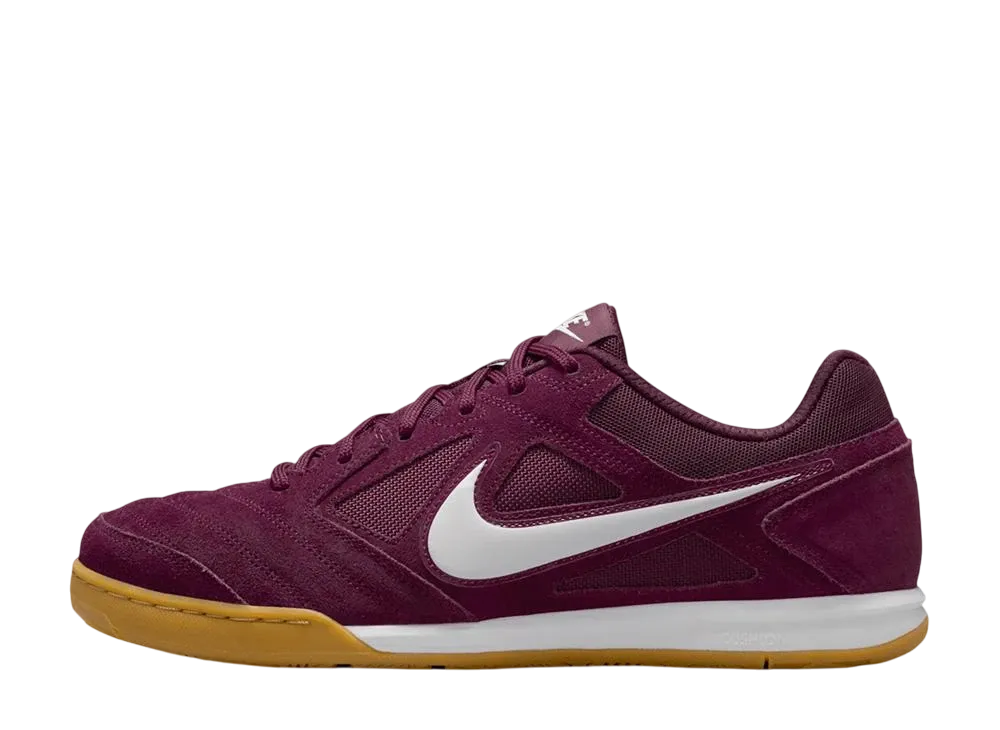 ナイキ ガト "ボルドー"