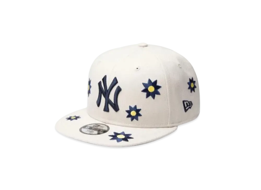 NEW ERA Youth 9Fifty Flower Embroidery New York Yankees "Stone"