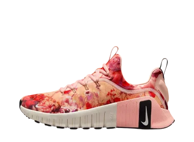 Nike Women's Free Metcon 6 AMP "Washed Coral/Black/Sail"