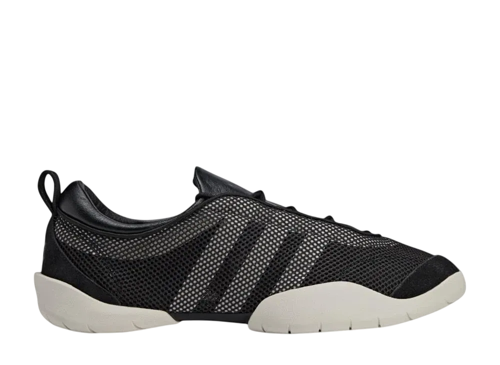 アディダス ワイスリー レグ "ブラック/タルク"