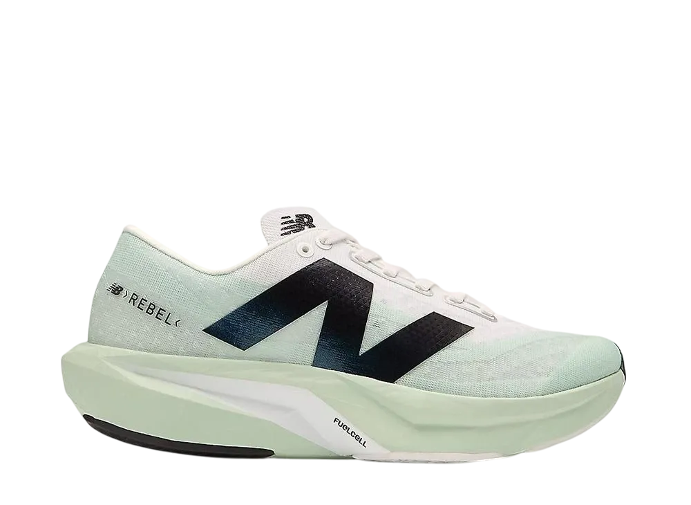 ニューバランス ウィメンズ フューエルセル レベルV4 "クレイアッシュ/ホワイト/ブラック"