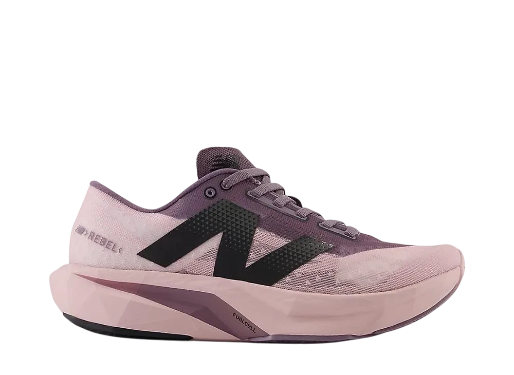 ニューバランス ウィメンズ フューエルセル レベルV4 "トワイライトヘイズ/ダークアイスワイン/ブラック"