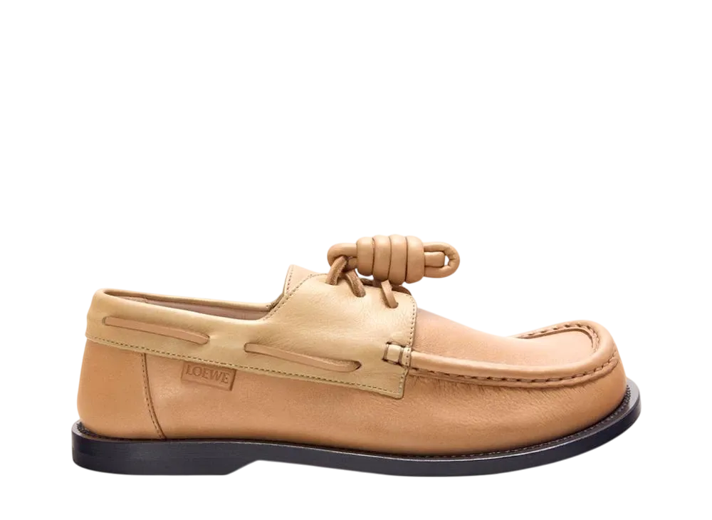 LOEWE Women's Campo boat shoe in soft calfskin "Cinnamon/Sand"