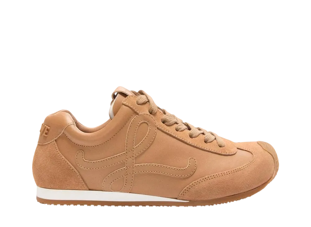 ロエベ ウィメンズ バレエランナー 2.0 ソフトカーフ "シナモン"