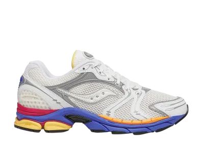 サッカニー プログリッド トライアンフ4 "ホワイト/マルチ"