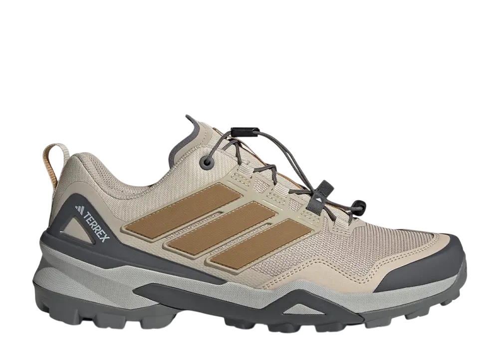 アディダス テレックス スカイチェイサー ハイキング "ワンダーベージュ/ブロンズストラータ/グレーフォー"