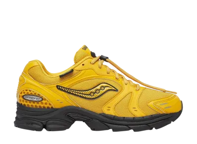 サッカニー プログリッド トライアンフ4 "マンゴー"