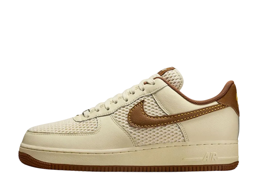 ナイキ エアフォース1 ロー "ココナッツミルク/ライトブリティッシュタン"