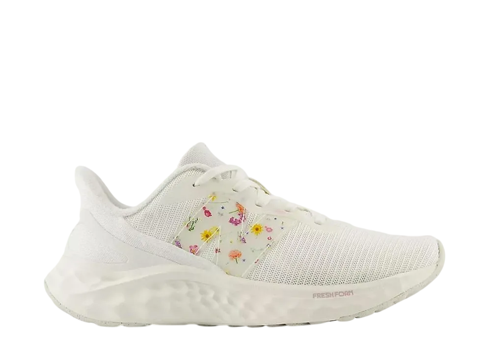 ニューバランス ウィメンズ フレッシュフォーム アリシV4 "シーソルト/ローズシュガー"