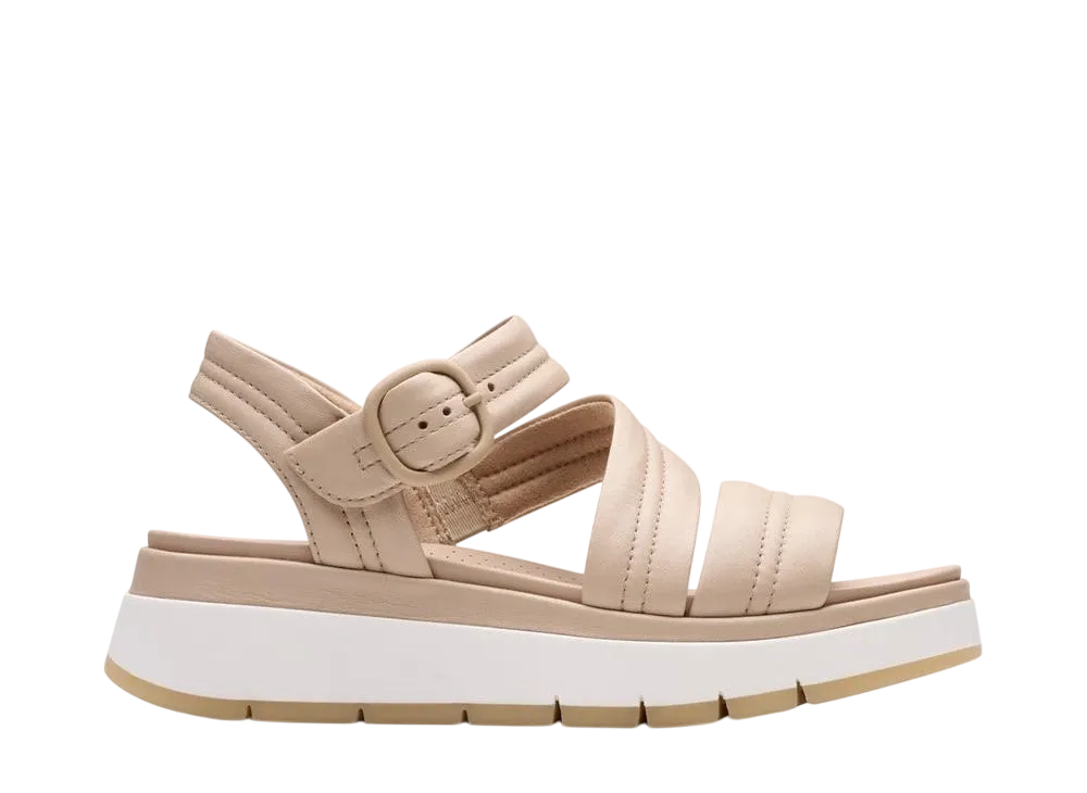 Clarks Women's Tuscan Strap "Sand Leather"