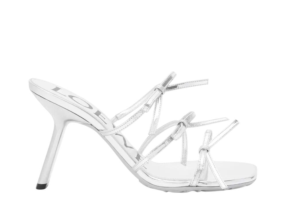 ロエベ ウィメンズ ペタル サンダル メタリックカーフ "シルバー"