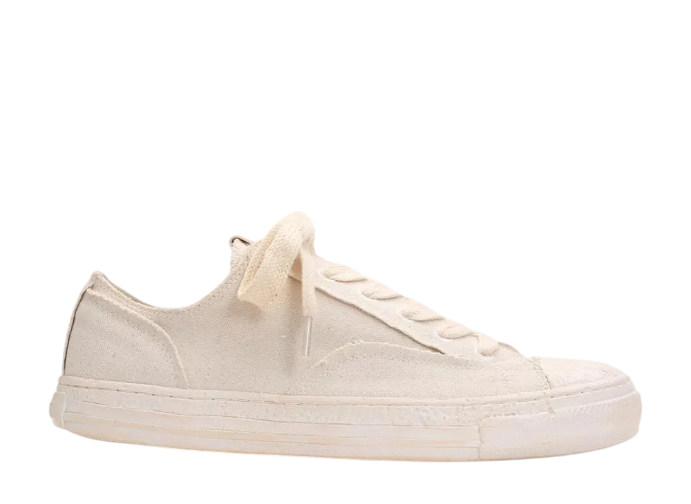 メゾンミハラヤスヒロ パストソール 6ホール オーバーダイ キャンバス ローカットスニーカー "ホワイト" (S12FW205)