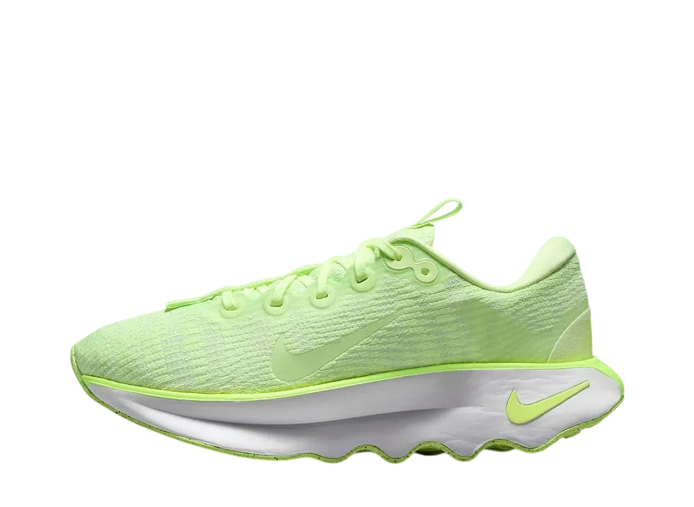 ナイキ ウィメンズ モティバ "ベアリーボルト/ボルト/ホワイト/ベアリーボルト"