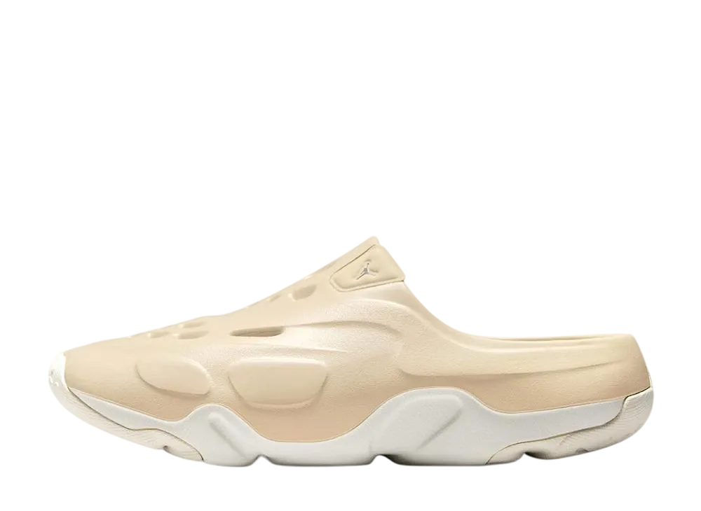 ナイキ ジョーダン ローム スライド "ラタン/セイル/ペールアイボリー/ブラック"