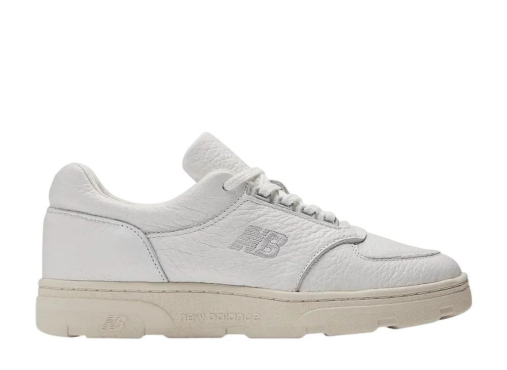 ニューバランス アラーデール "ホワイト"