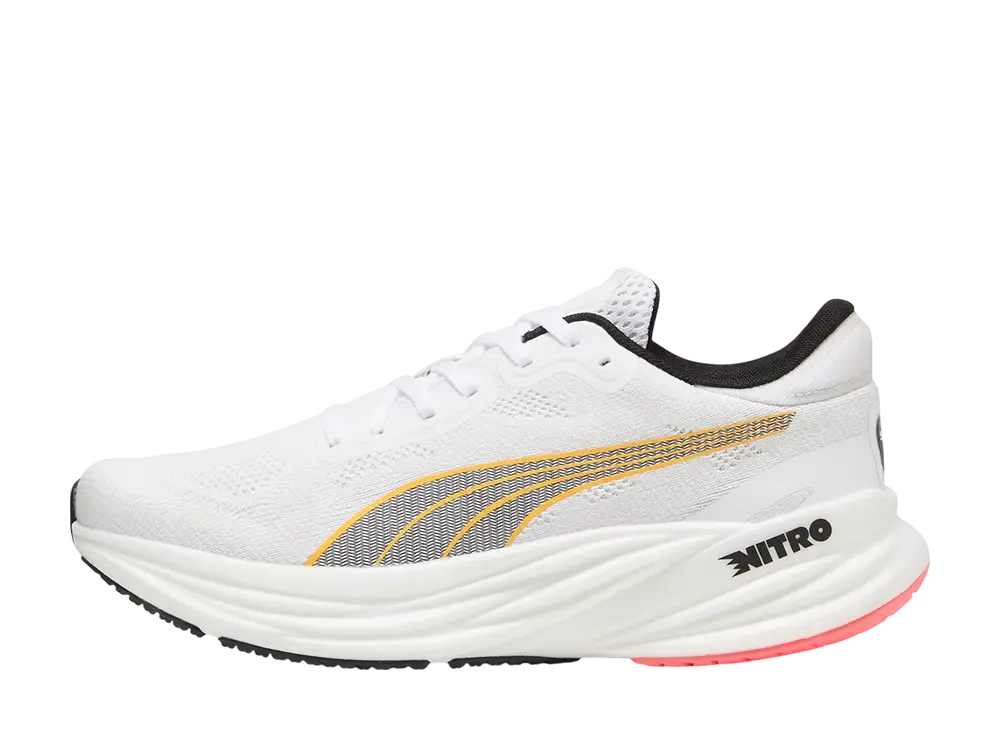 プーマ マグニファイ ニトロ2 "プーマホワイト/サンストリーム/サンセットグロー"