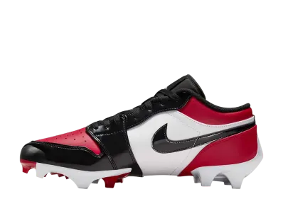 ナイキ エアジョーダン1 ロー TD クリート "ブレッドトゥ"