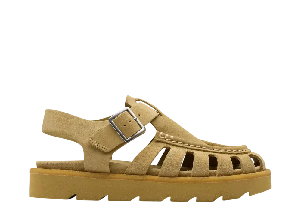 クラークス ウィメンズ メアバックル "ダークメープルスウェード"