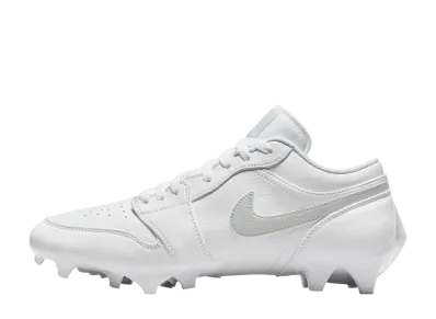 ナイキ ジョーダン1 ロー TD クリート "ホワイト/ホワイト/グレーフォグ"