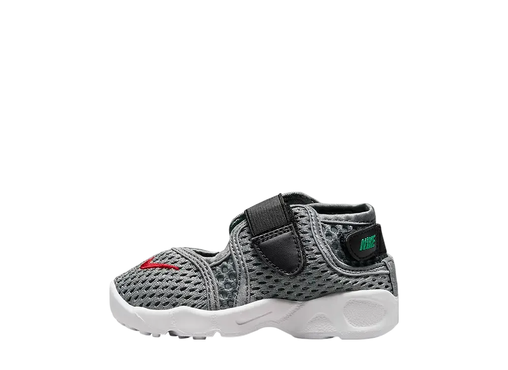 ナイキ TD リフト2 "クールグレー/ブラック/スタジアムグリーン/ライトクリムゾン" (キッズ)