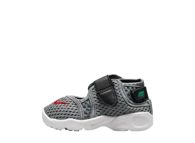 ナイキ TD リフト2 "クールグレー/ブラック/スタジアムグリーン/ライトクリムゾン" (キッズ)