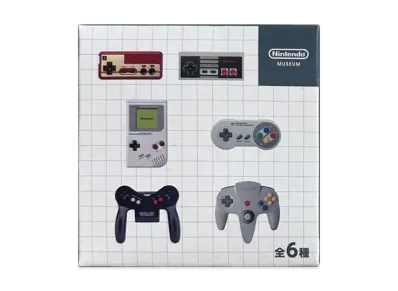 ニンテンドーミュージアム ゲームハードキーホルダー1983-1999 4個 ニンテンドーミュージアム ゲームハードキーホルダー1983-1999 4個