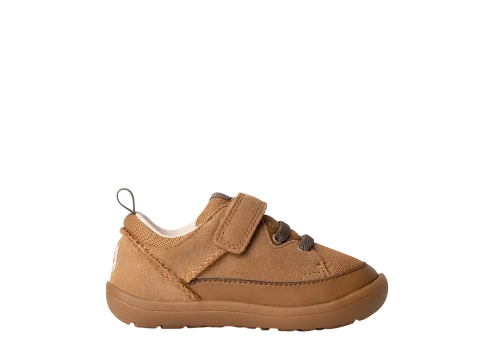 アグ TD アドベンチャラー スニーカー "チェスナット" (キッズ)