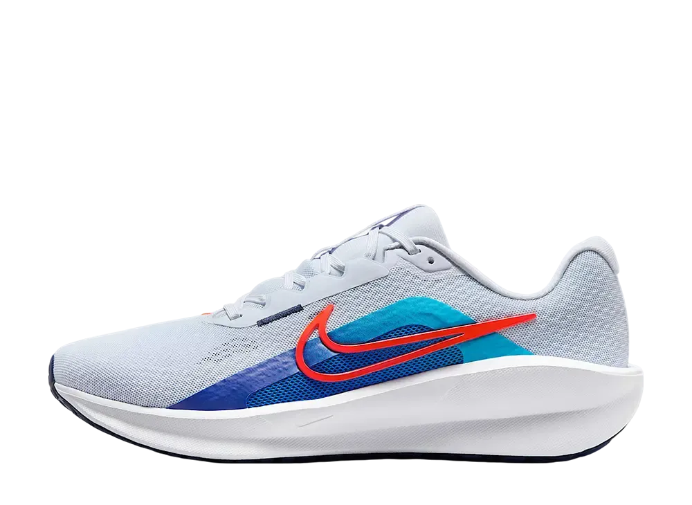 ナイキ ダウンシフター13 "フットボールグレー/ディープナイト/ブルーライトニング/ブライトクリムゾン"