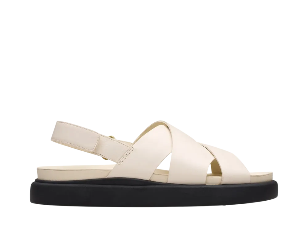 クラークス ウィメンズ アリステラサン "クリームレザー"