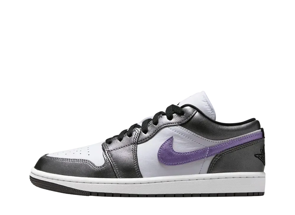ナイキ ウィメンズ エアジョーダン1 ロー "メタリックパープル"