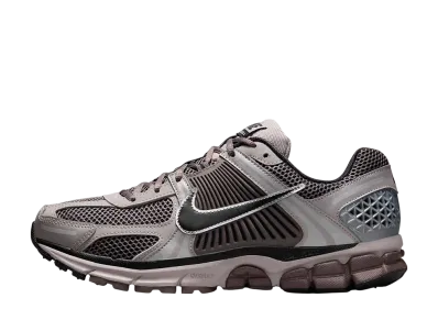 Nike Zoom Vomero 5 "College Grey/Cave Stone/Metallic Silver/Black"