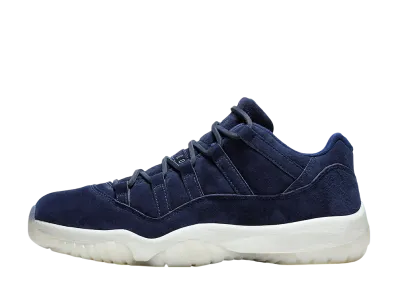 ナイキ エアジョーダン11 レトロ ロー "デレク ジーター/RE2PECT"