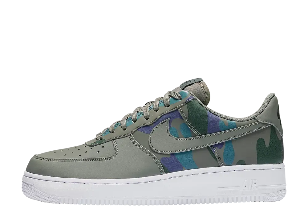 ナイキ エアフォース1 ロー "カモ/ダークスタッコ"