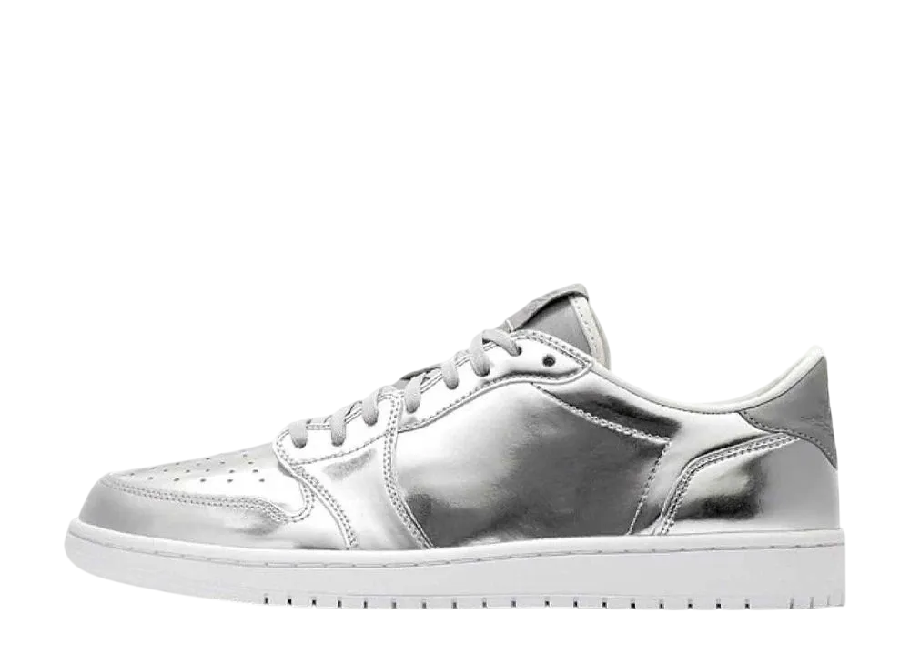 ナイキ エアジョーダン1 ロー "ピナクル メタリック シルバー"