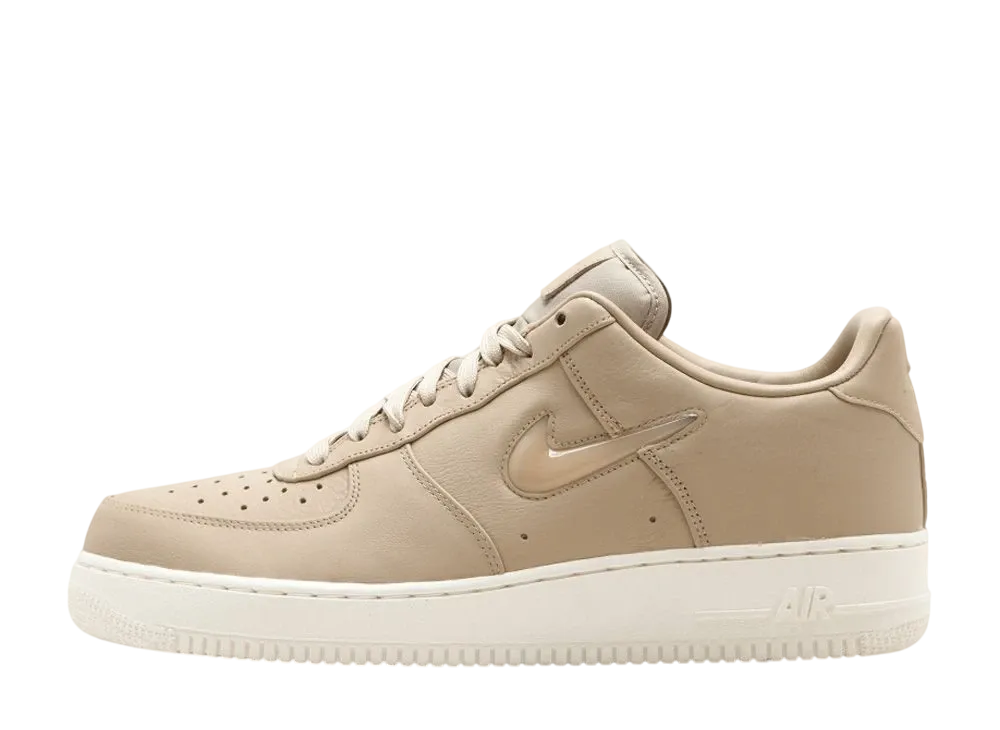 ナイキ エアフォース レトロ "ジュエル マッシュルーム"