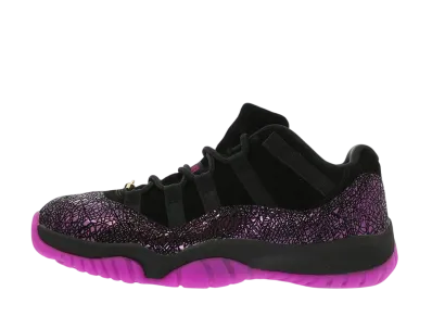 ナイキ ウィメンズ エアジョーダン11 レトロ ロー "シンク16 ルック トゥ クイーン"