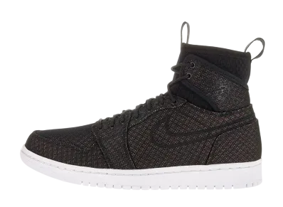 ナイキ エアジョーダン1 レトロ ウルトラ ハイ "ブラック ホワイト"