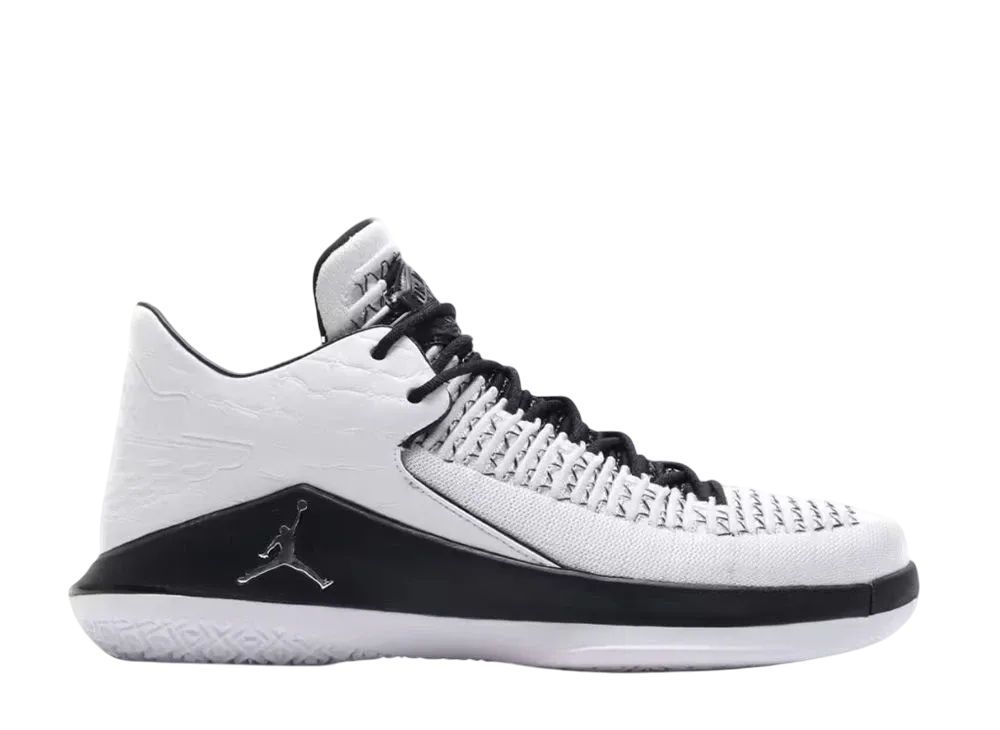 ナイキ エアジョーダン32 ロー "ウィング イット"