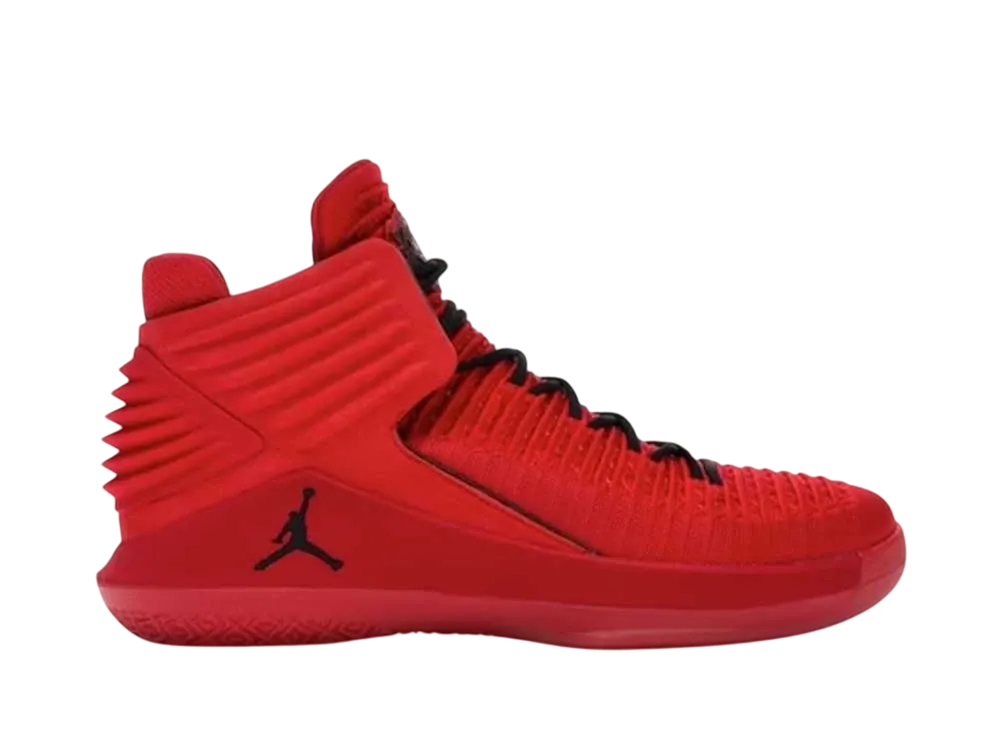 ナイキ エアジョーダン32 "ロッソ・コルサ"